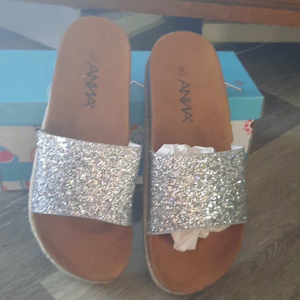 Anna sandals